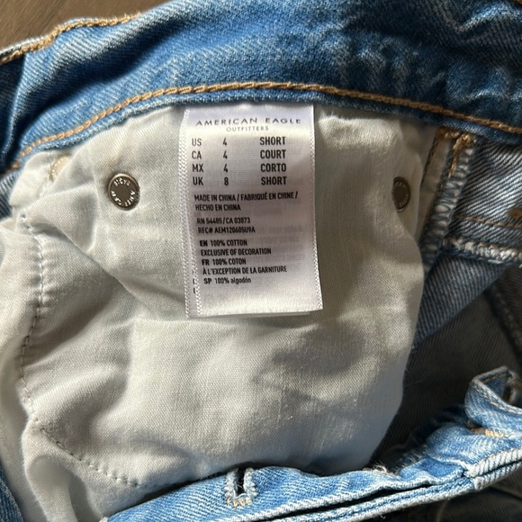 American Eagle Distressed Light Blue Denim Jeans 90’s Boyfriend High Waisted - Picture 4 of 6